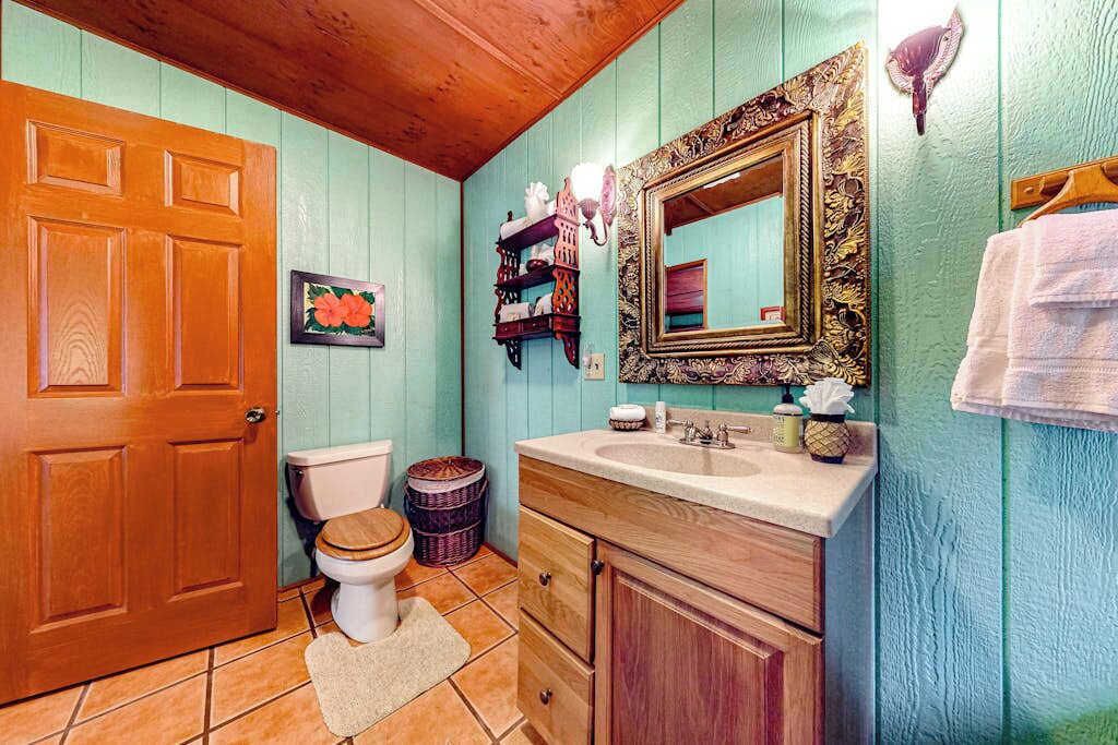 Photo of Bathroom in Volcano