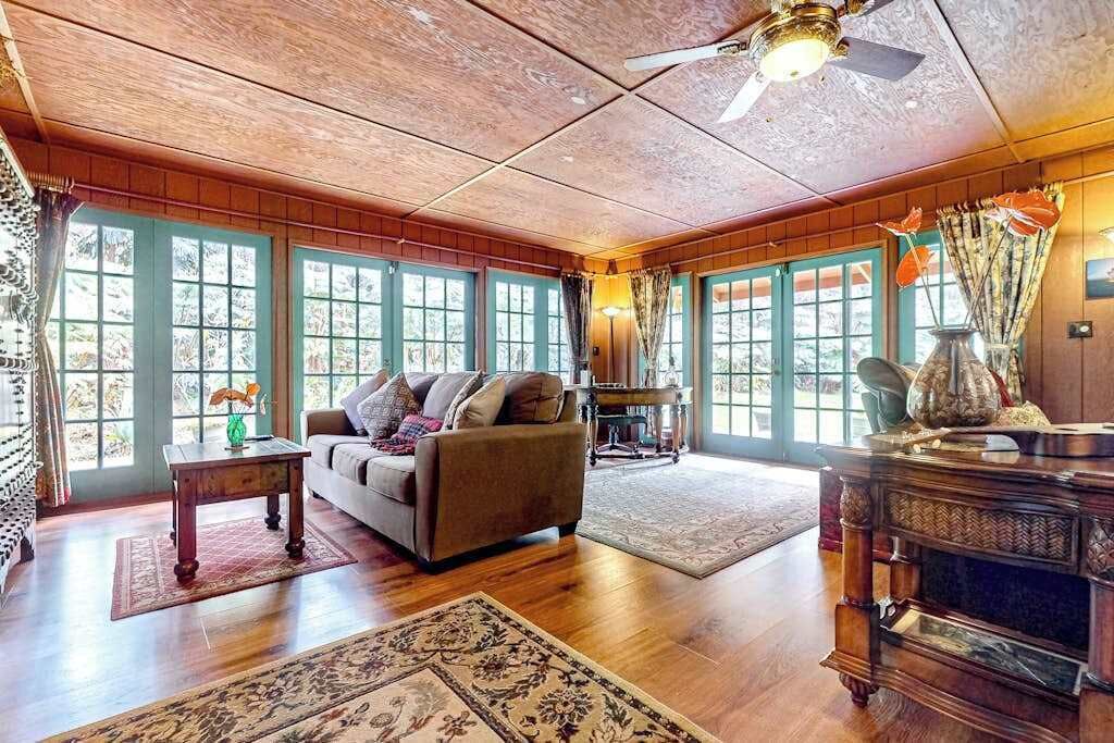 Photo of Livingroom in Volcano