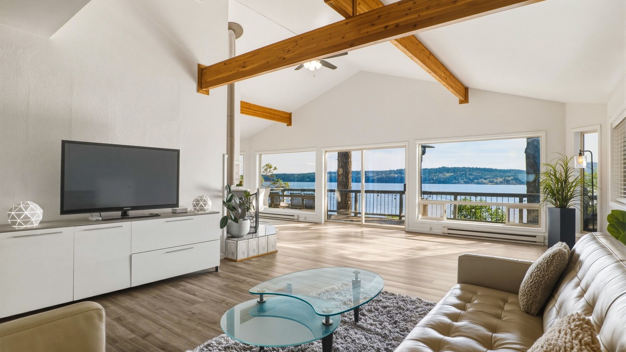 Photo of Livingroom in Adelma Beach