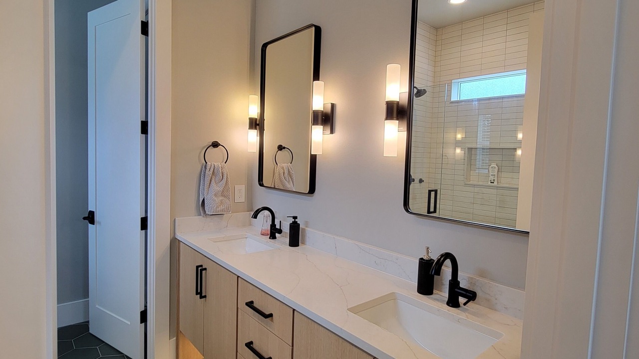 Photo of Bathroom in North Juanita