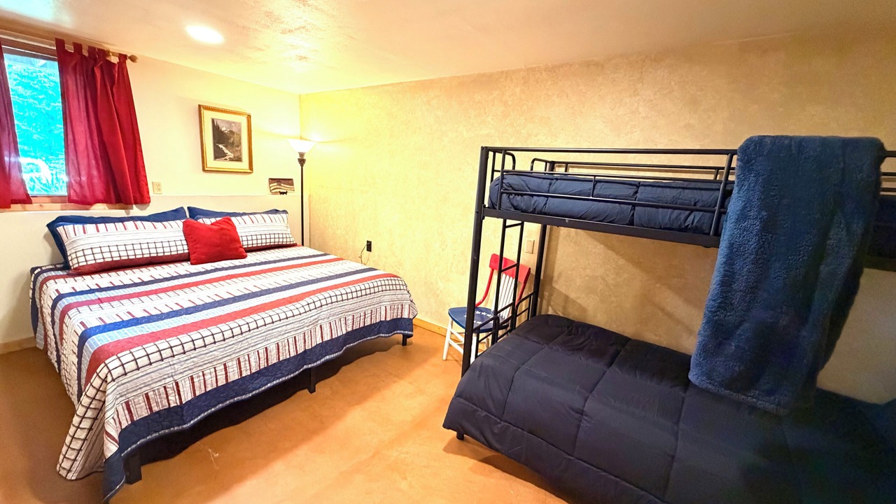 Photo of Bedroom in Star Valley Ranch