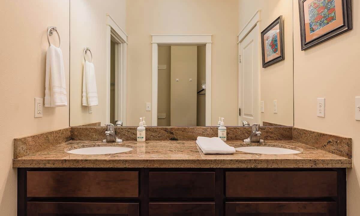 Photo of Bathroom in Alyeska