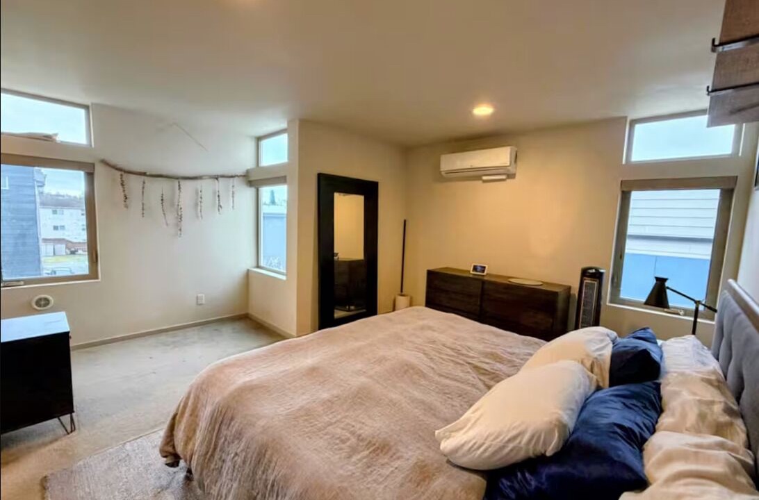 Photo of Bedroom in Fairmount Park