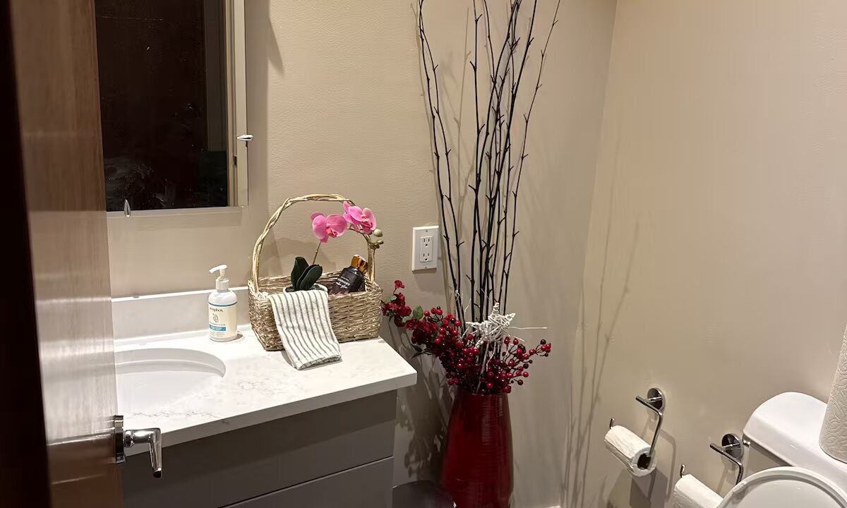 Photo of Bathroom in Inglewood-Finn Hill