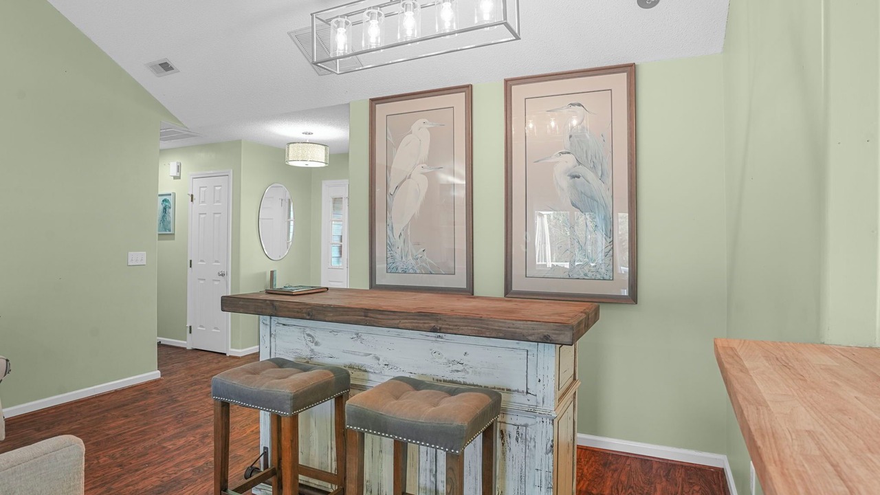 Photo of Bedroom in Myrtle Grove