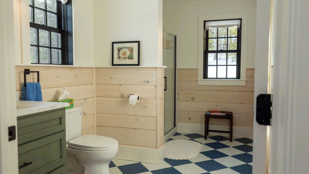 Photo of Bathroom in Arlington