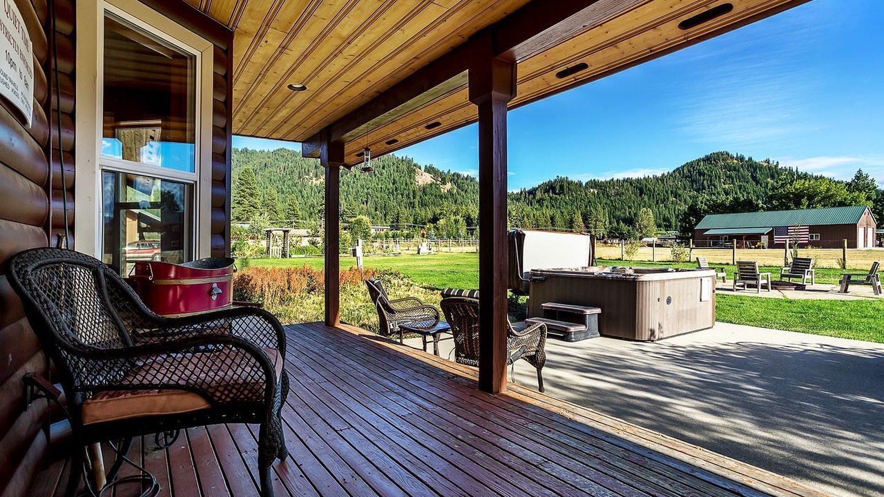 Photo of Patio Balcony in Plain