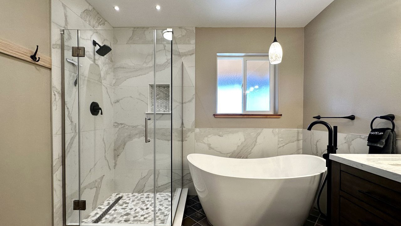 Photo of Bathroom in Plain