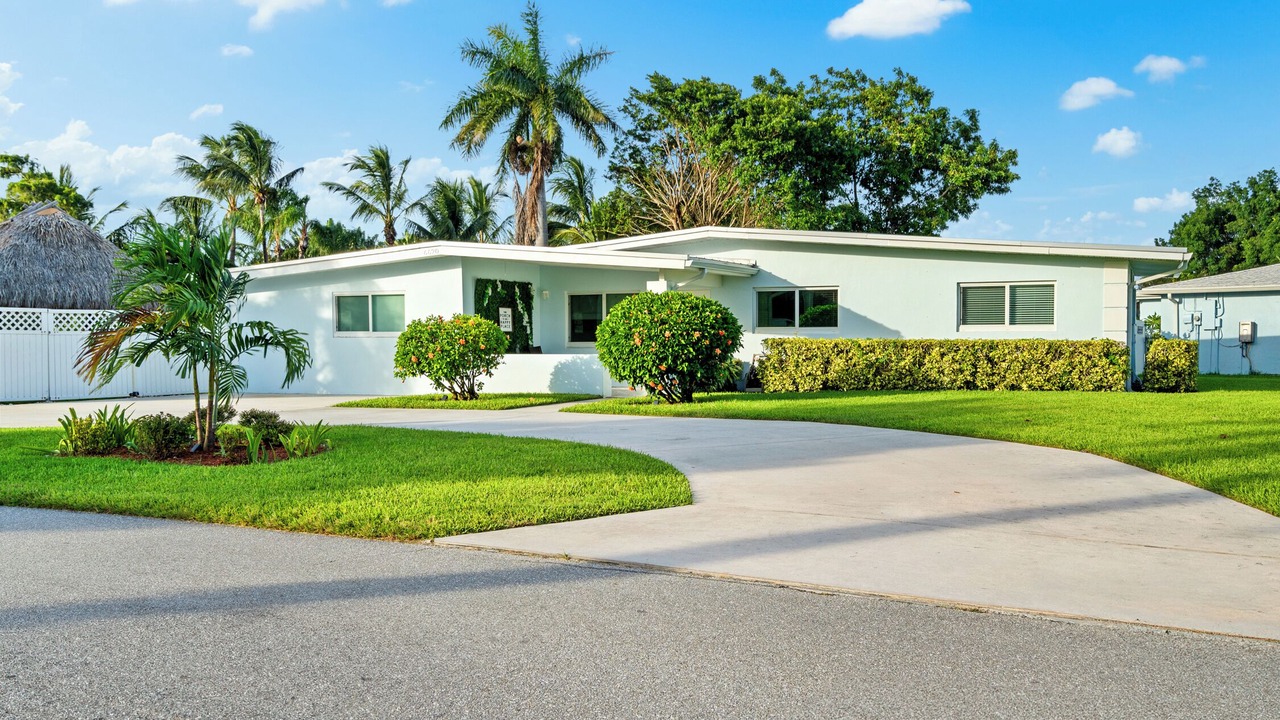 Photo of Outdoor in Lake Clarke Shores