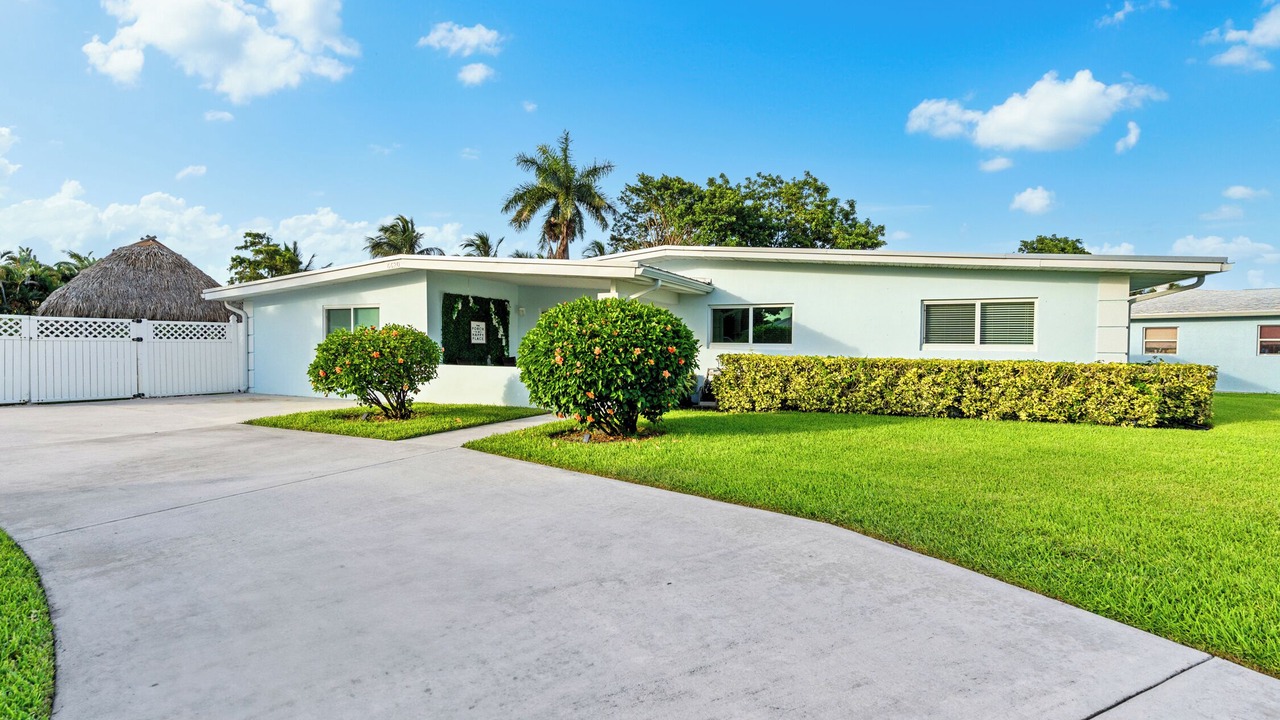 Photo of Outdoor in Lake Clarke Shores