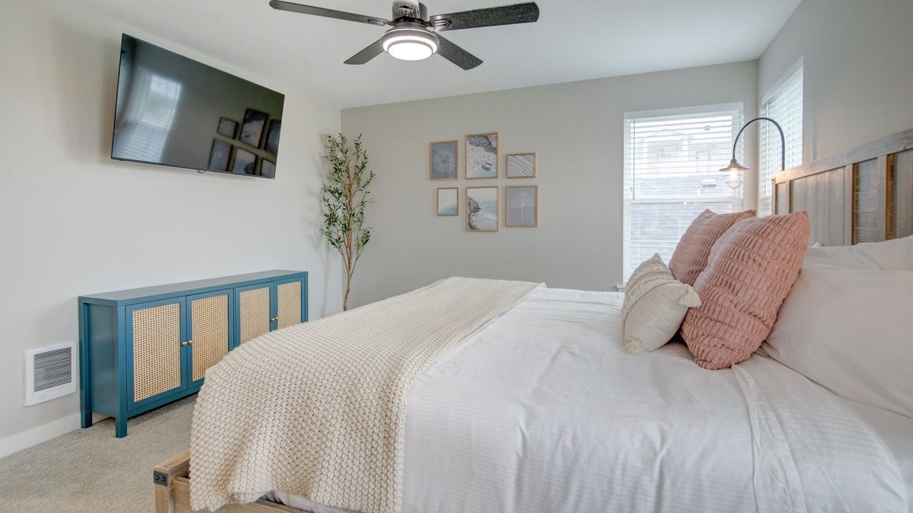Photo of Bedroom in Ocean Shores