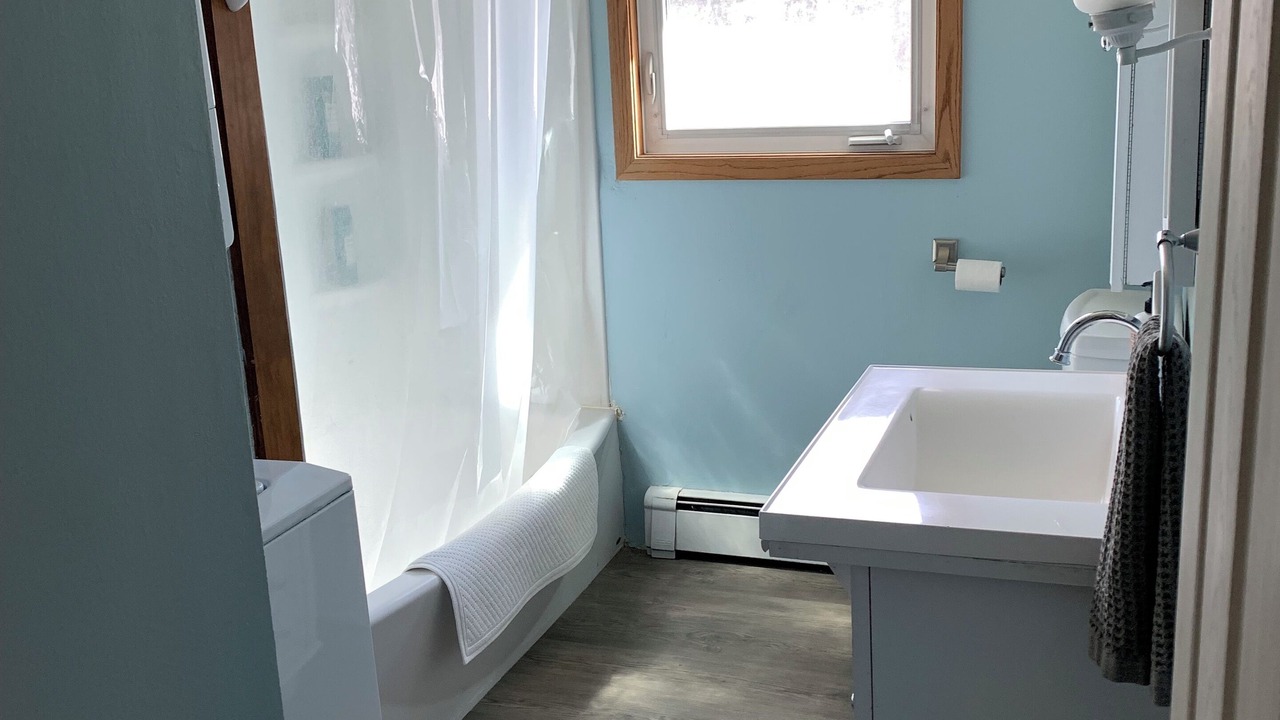 Photo of Bathroom in College