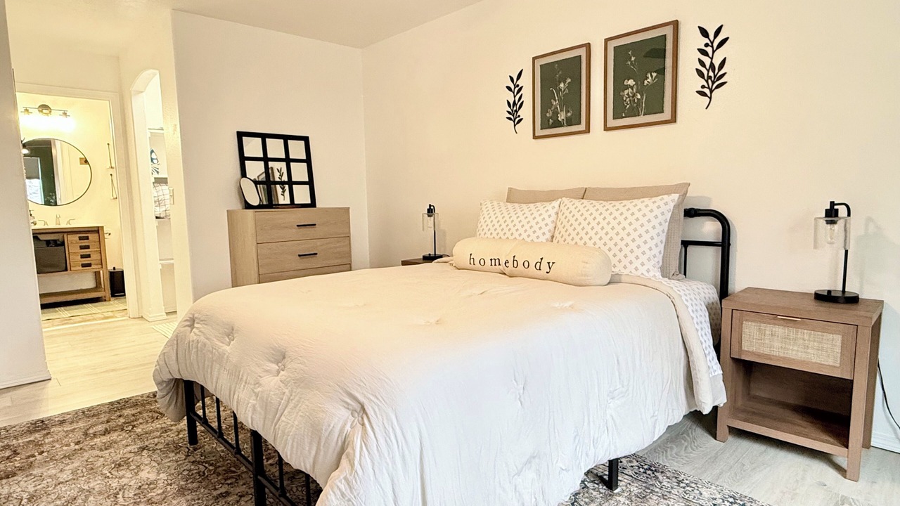 Photo of Bedroom in University Area