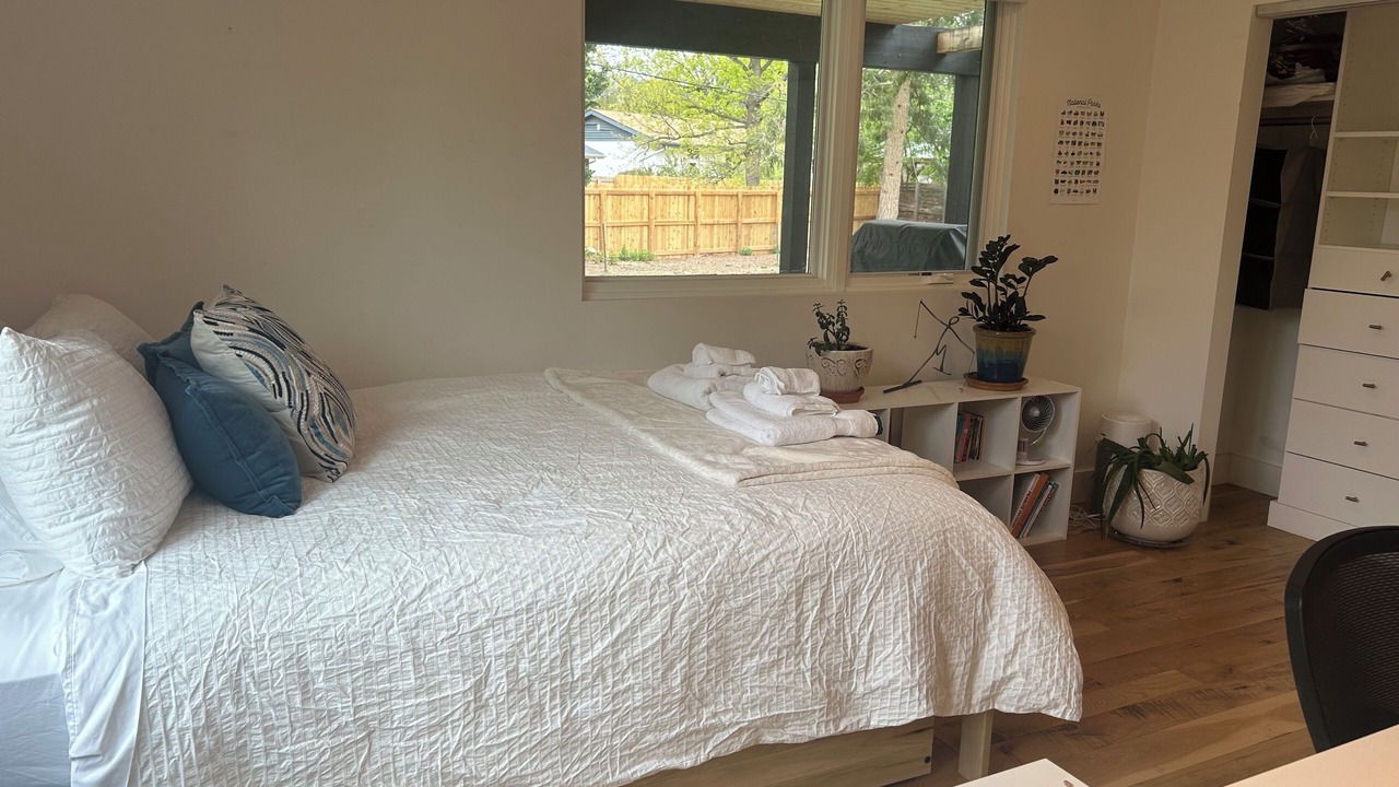 Photo of Bedroom in Green Meadows
