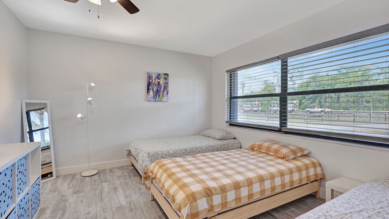 Photo of Bedroom in Lake Worth