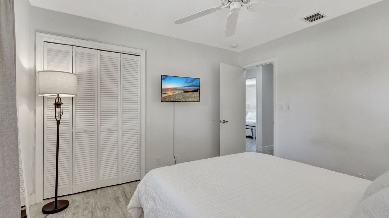 Photo of Bedroom in Lake Worth