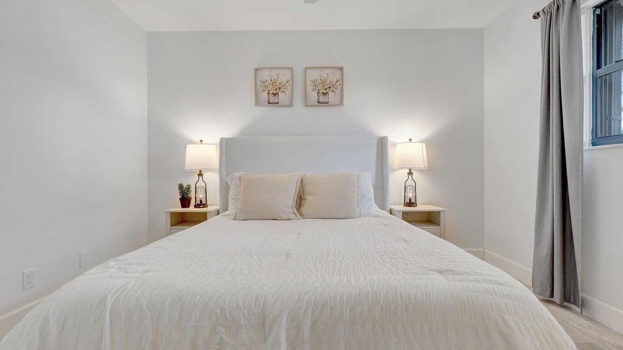 Photo of Bedroom in Lake Worth