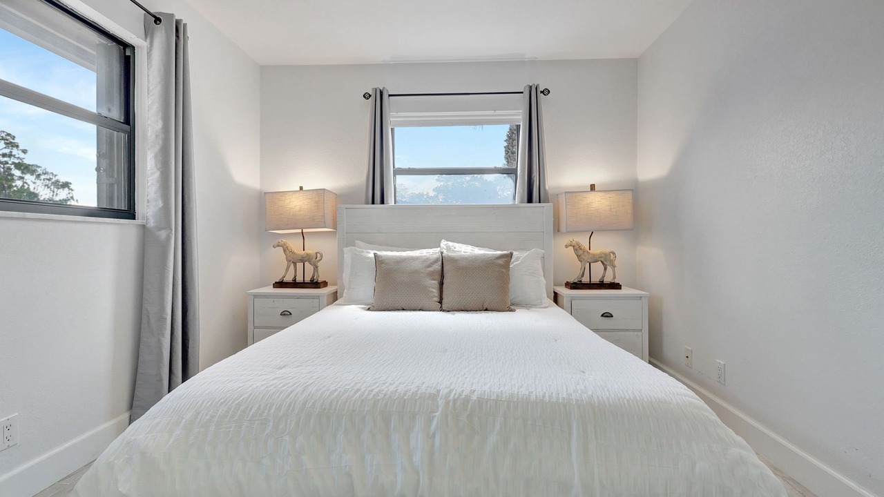 Photo of Bedroom in Lake Worth