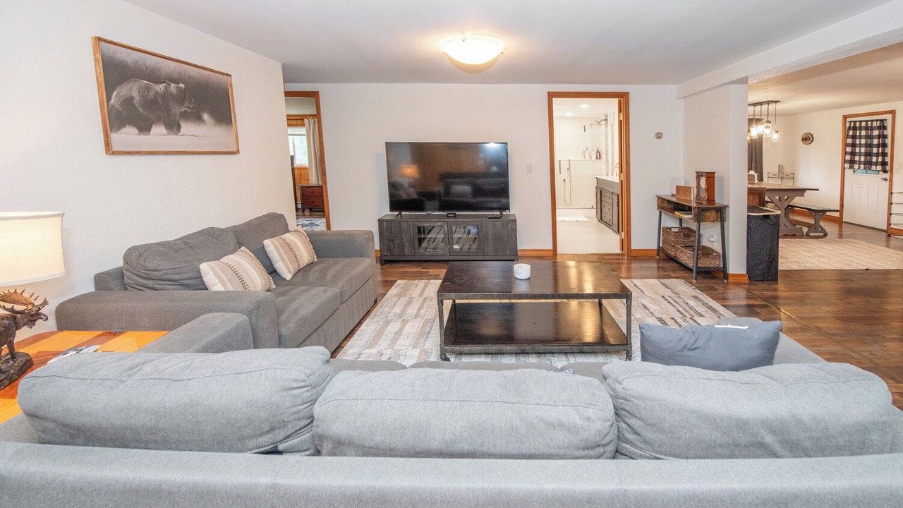 Photo of Livingroom in Huffman - O' Malley