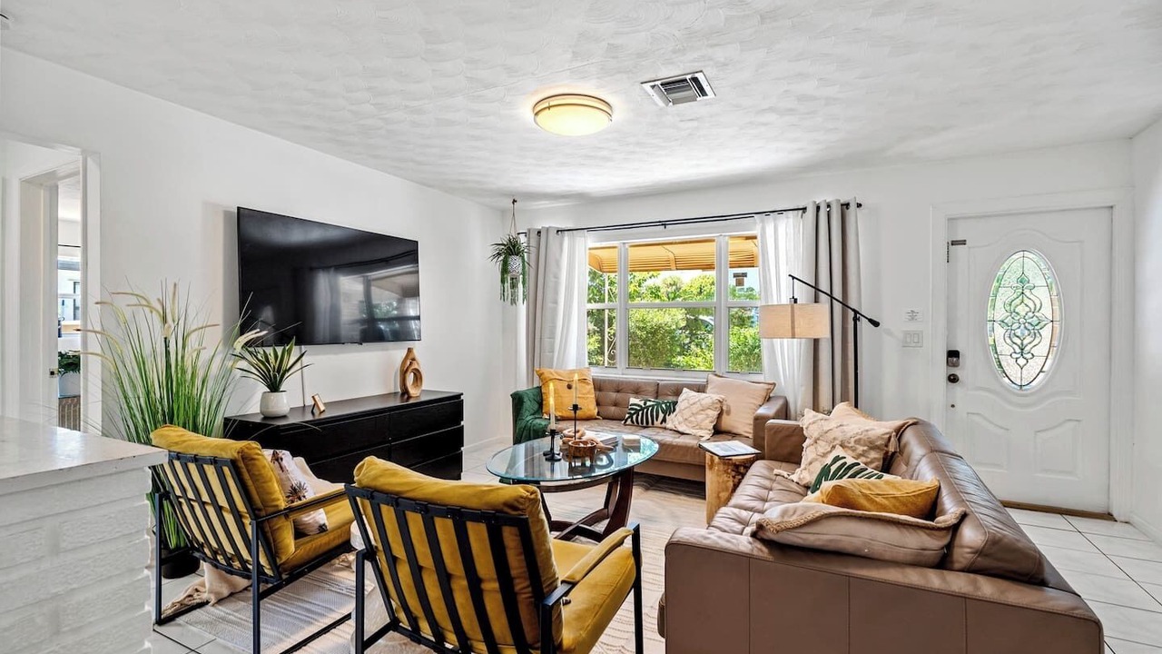 Photo of Livingroom in Lantana