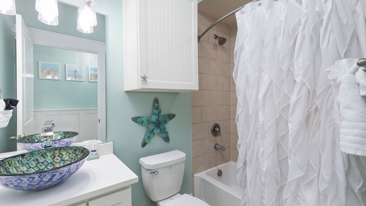 Photo of Bathroom in Red Fish Cove
