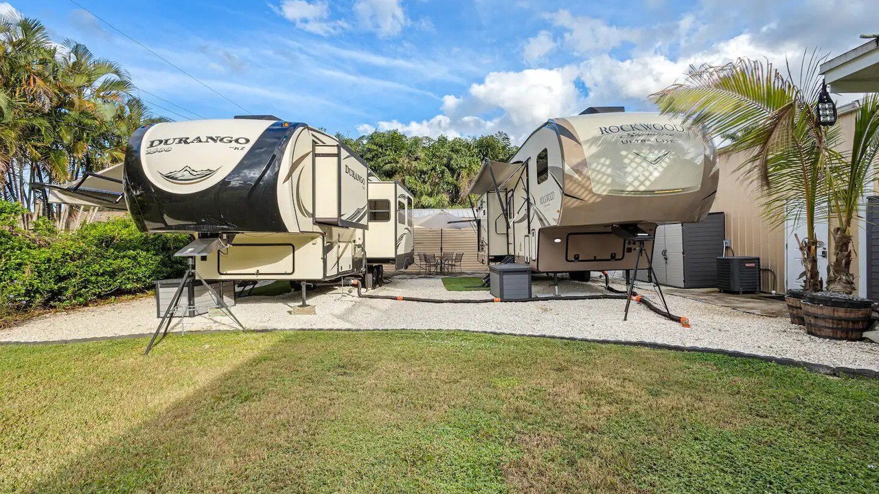 Photo of Outdoor in Florida Gardens
