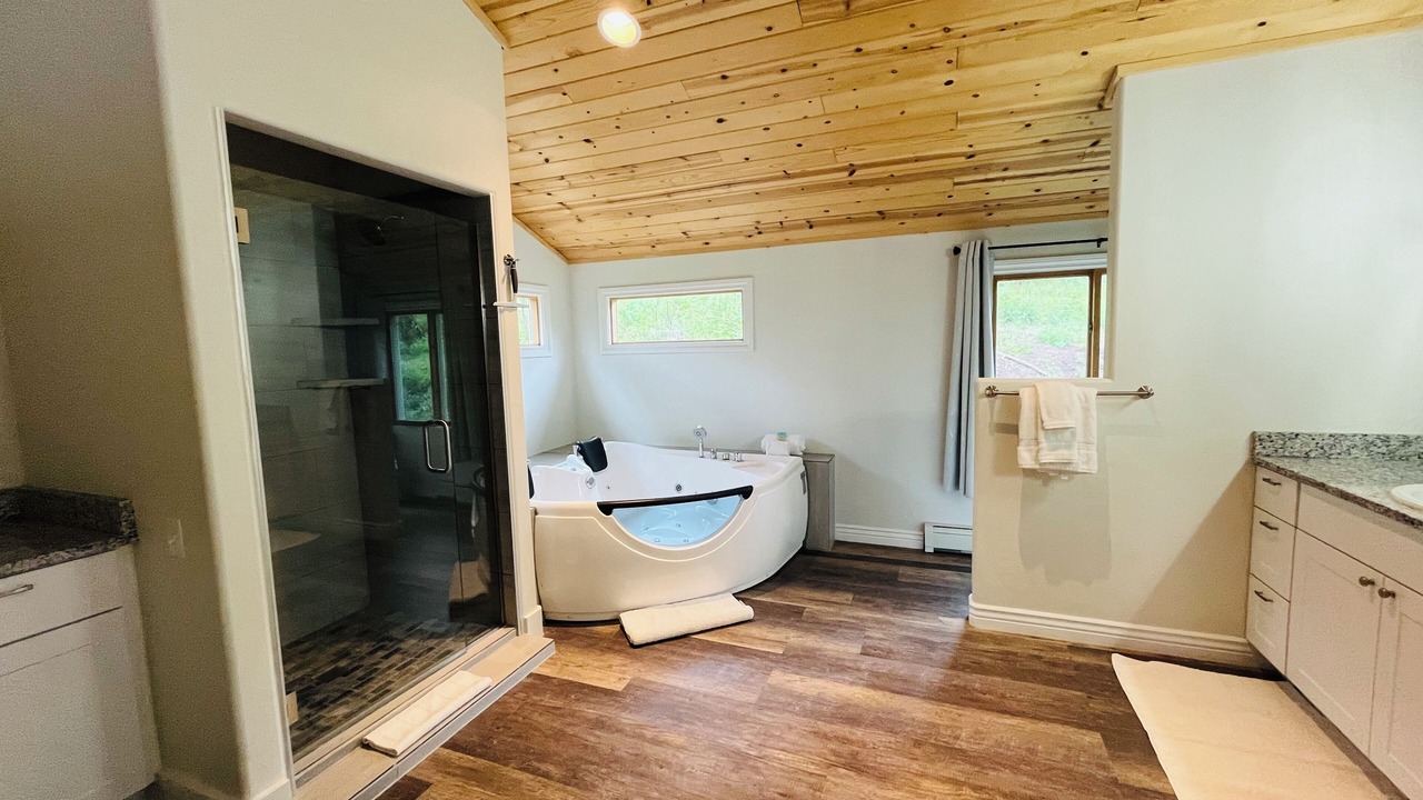 Photo of Bathroom in Elk Meadows