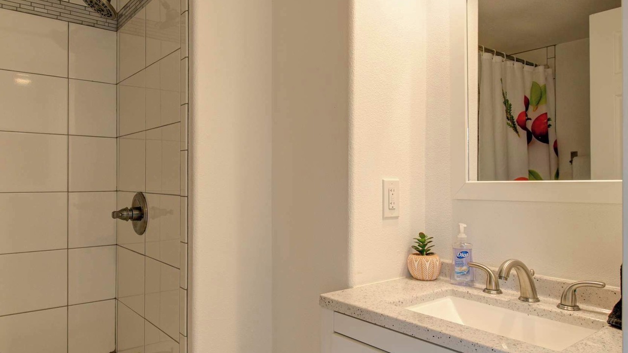 Photo of Bathroom in Grayland