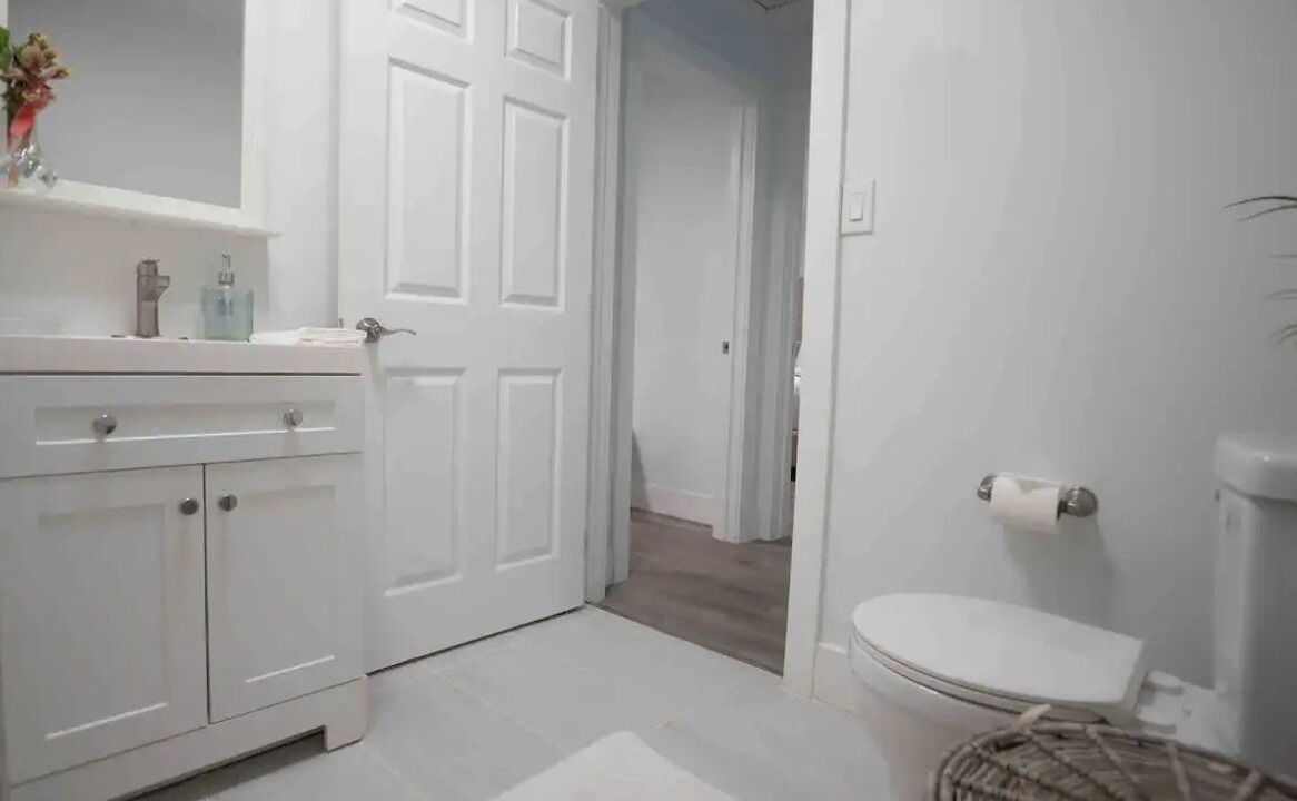 Photo of Bathroom in Lantana