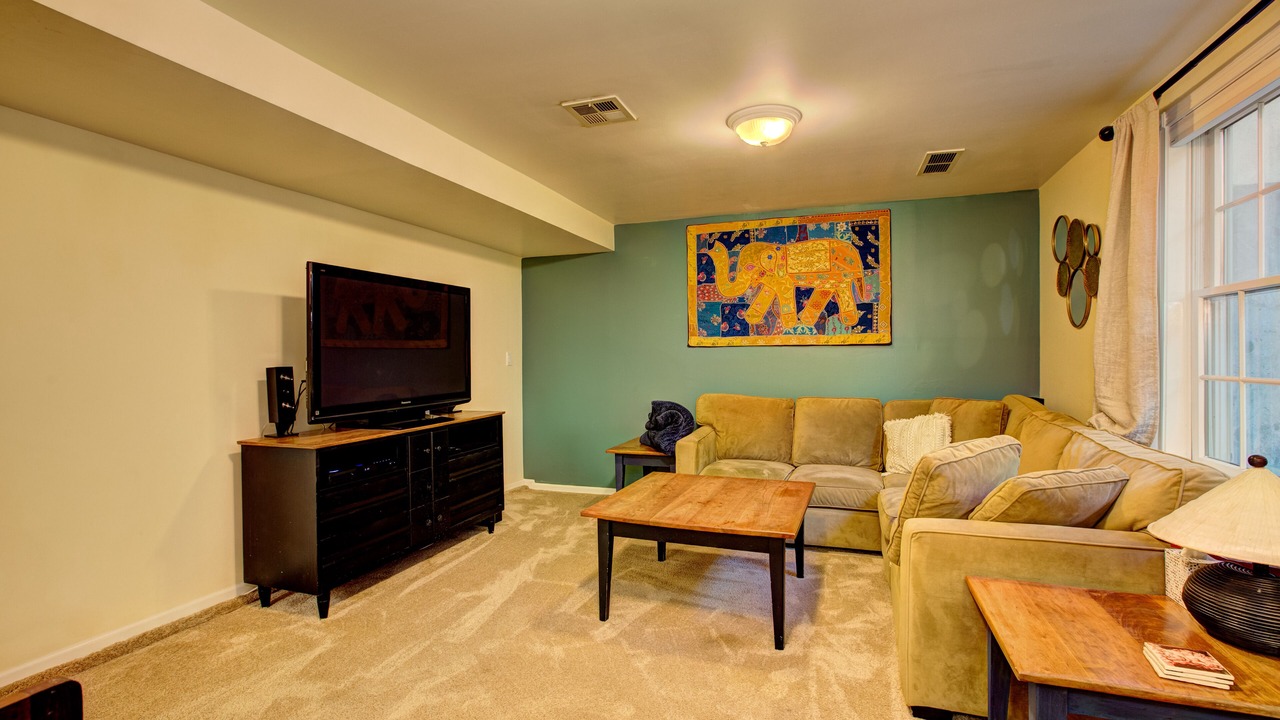 Photo of Livingroom in North End