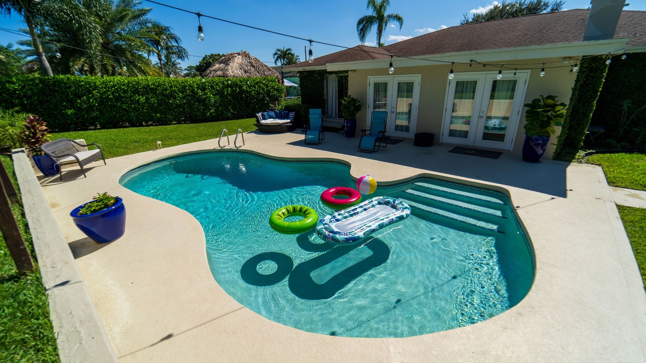 Photo of Outdoor in Lake Worth Corridor