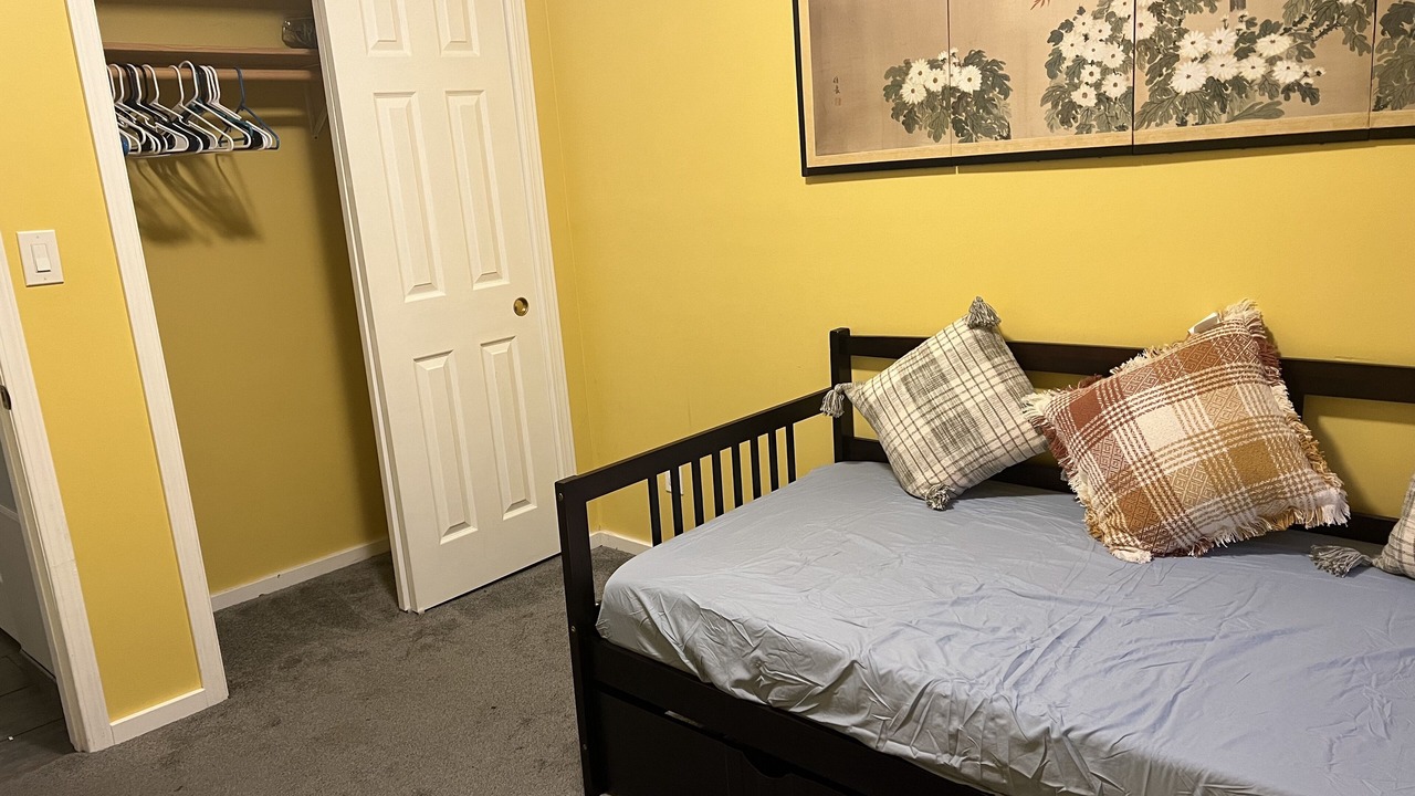 Photo of Bedroom in Riverview