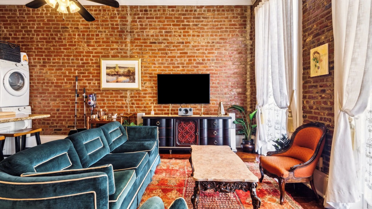 Photo of Bedroom in Lower Garden District
