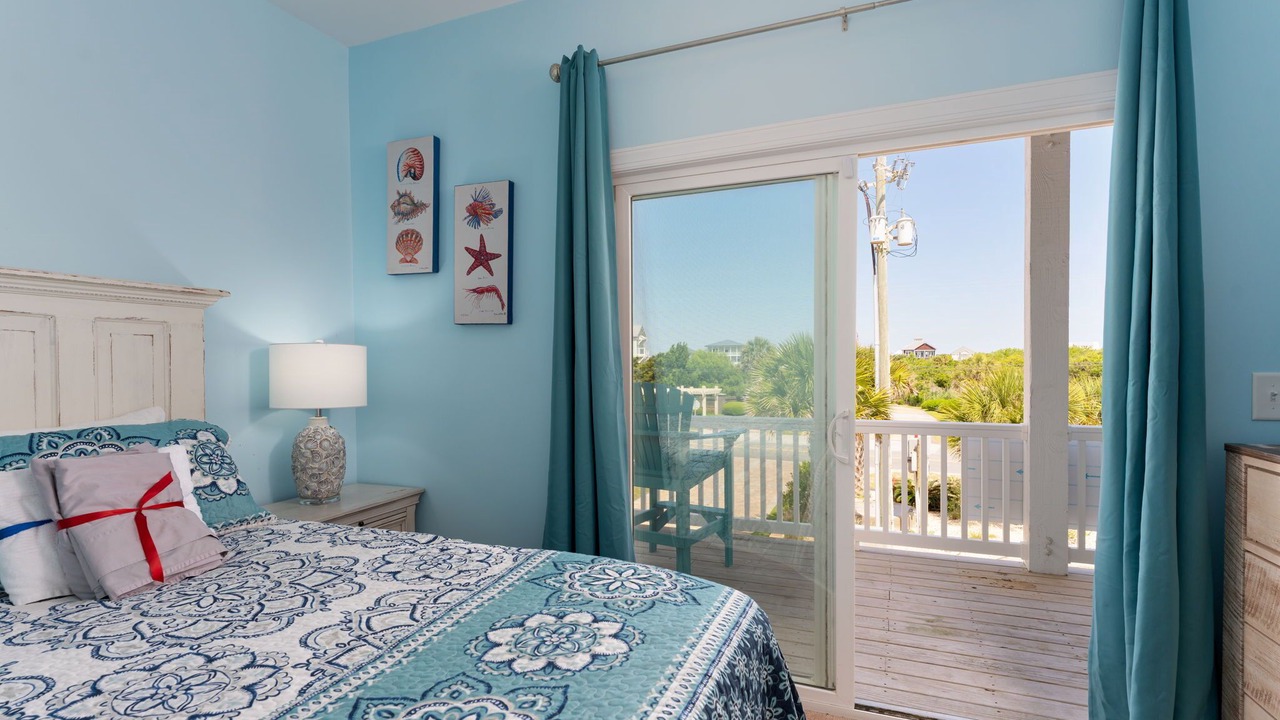 Photo of Bedroom in North Topsail Beach