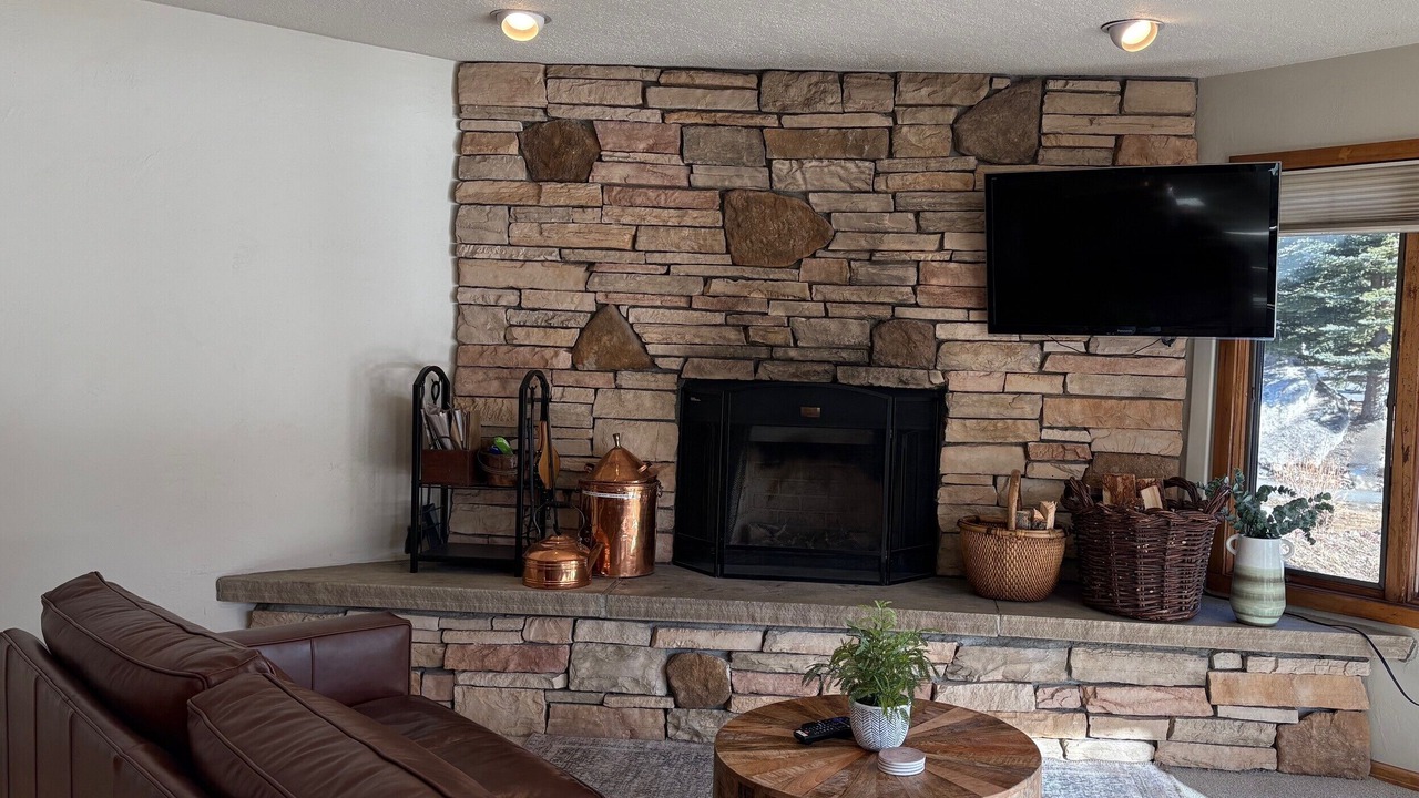 Photo of Livingroom in Lakeside Village