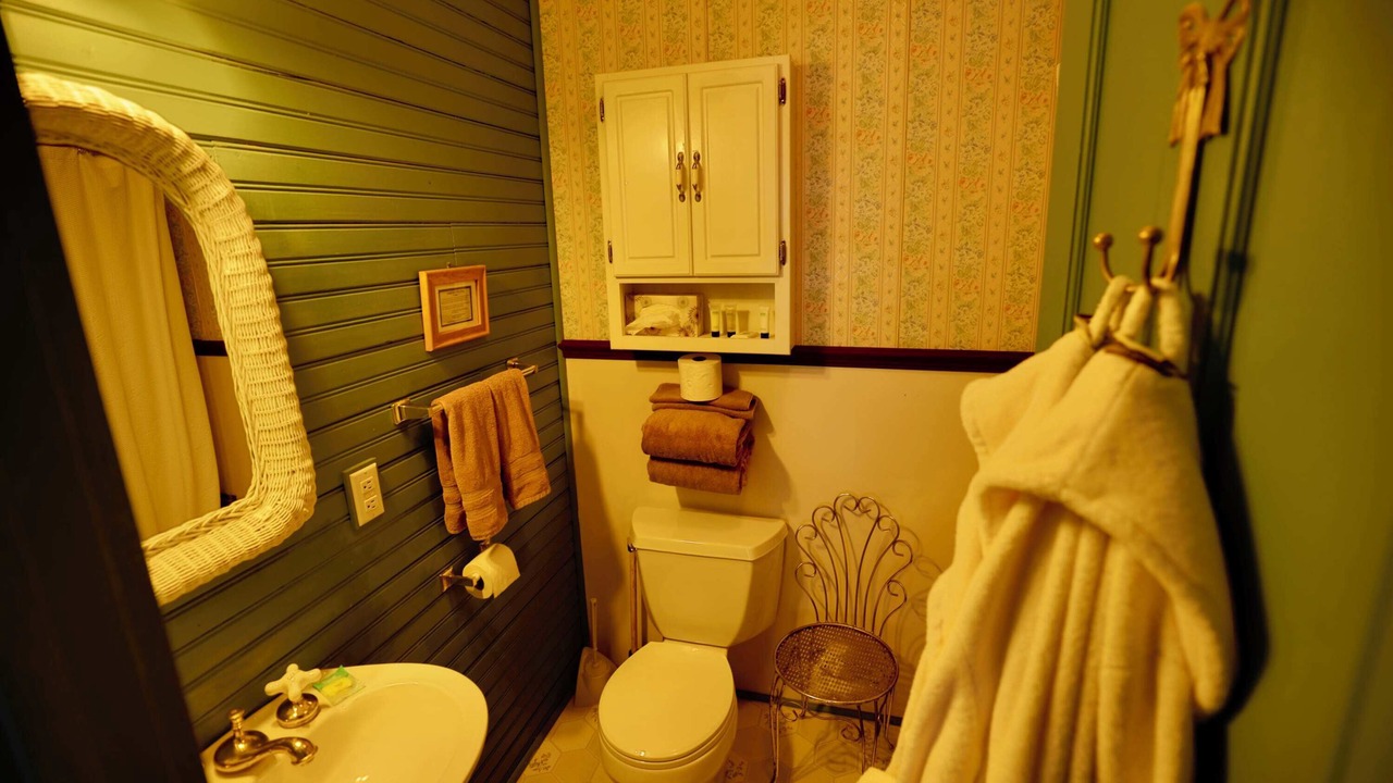 Photo of Bathroom in Silverton