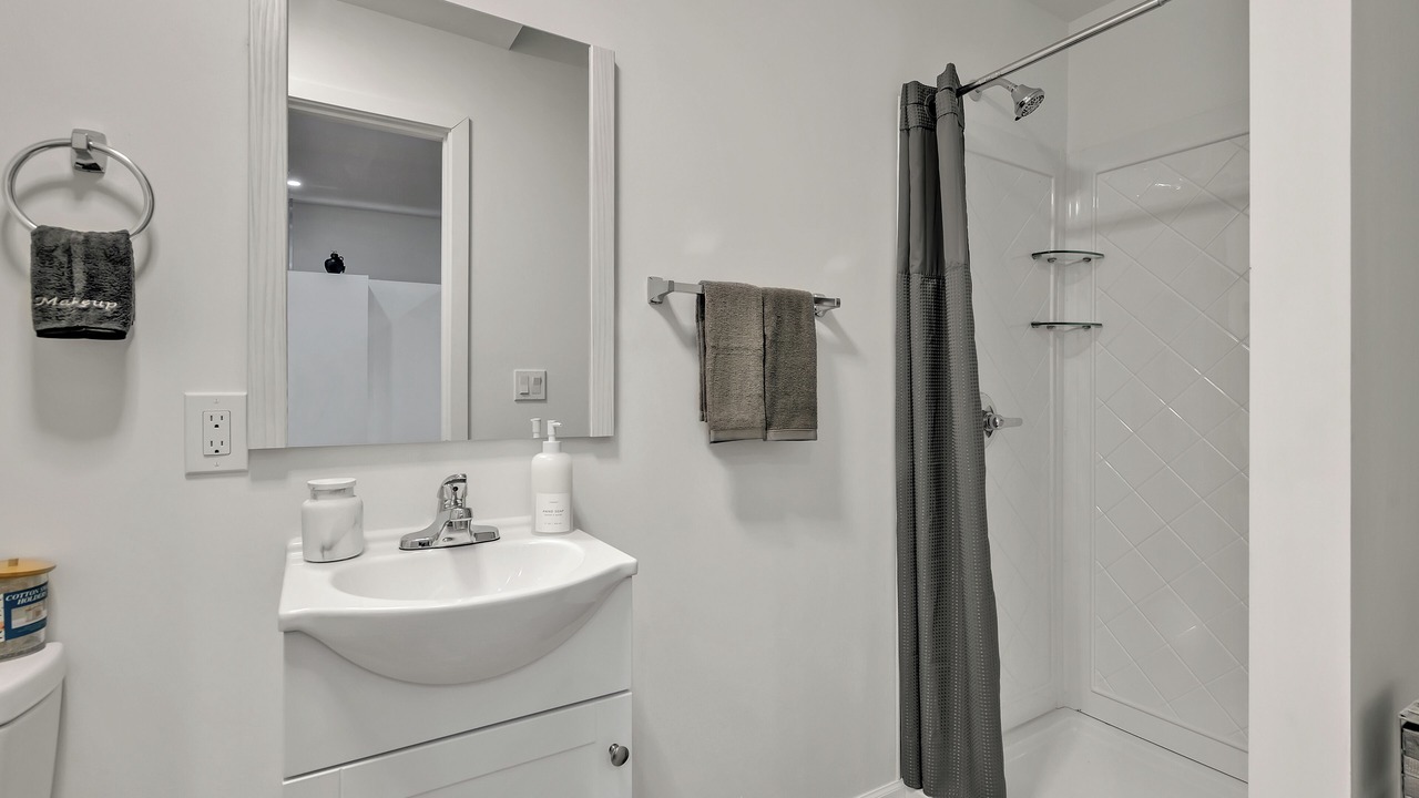 Photo of Bathroom in Columbia City