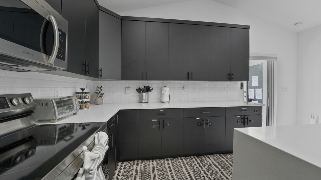 Photo of Kitchen in Old Northwood Historic District