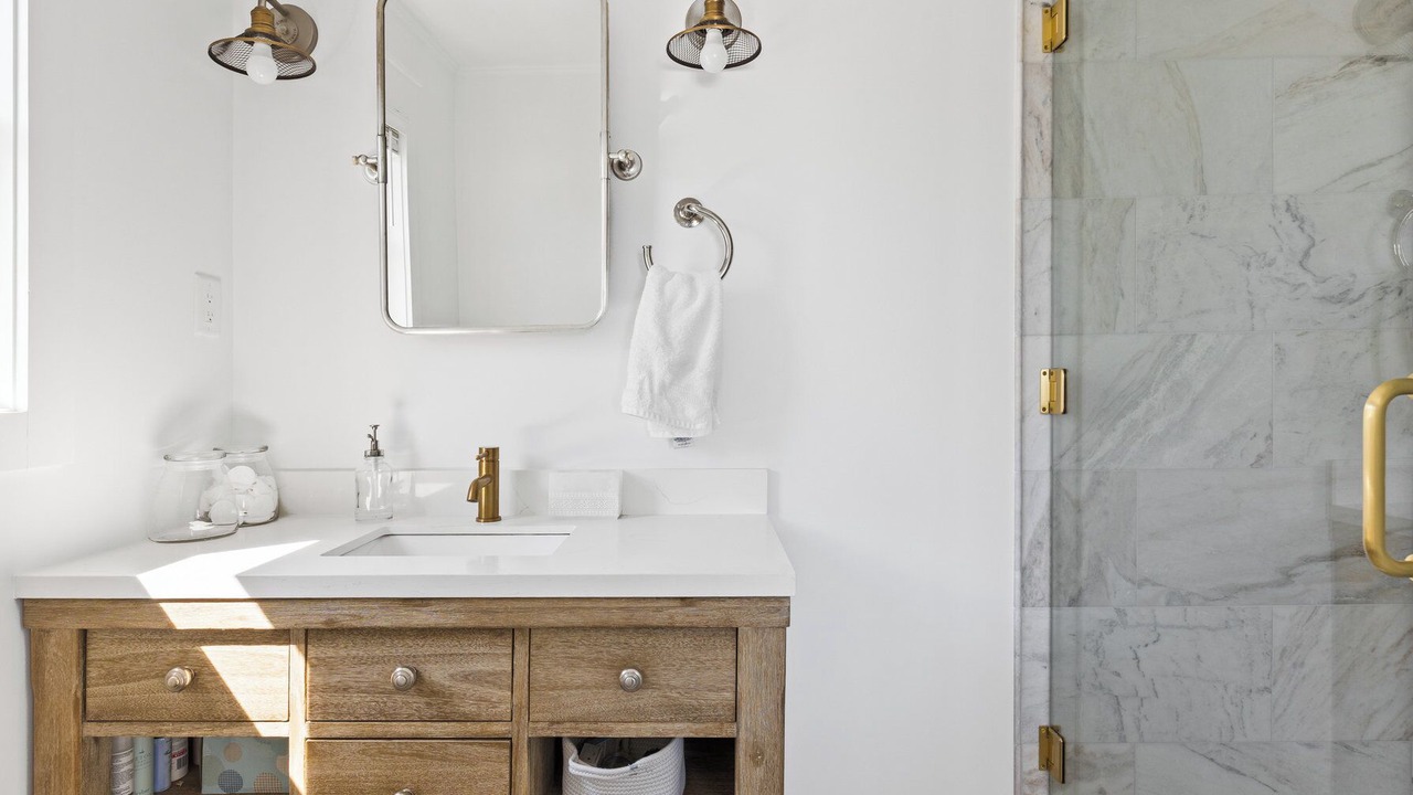 Photo of Bathroom in Topsail Beach