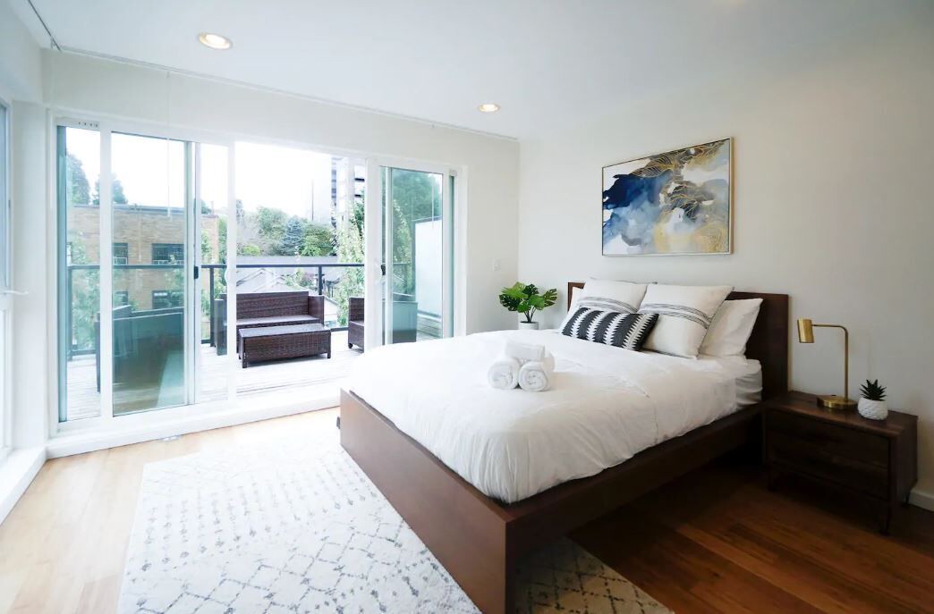 Photo of Bedroom in Broadway