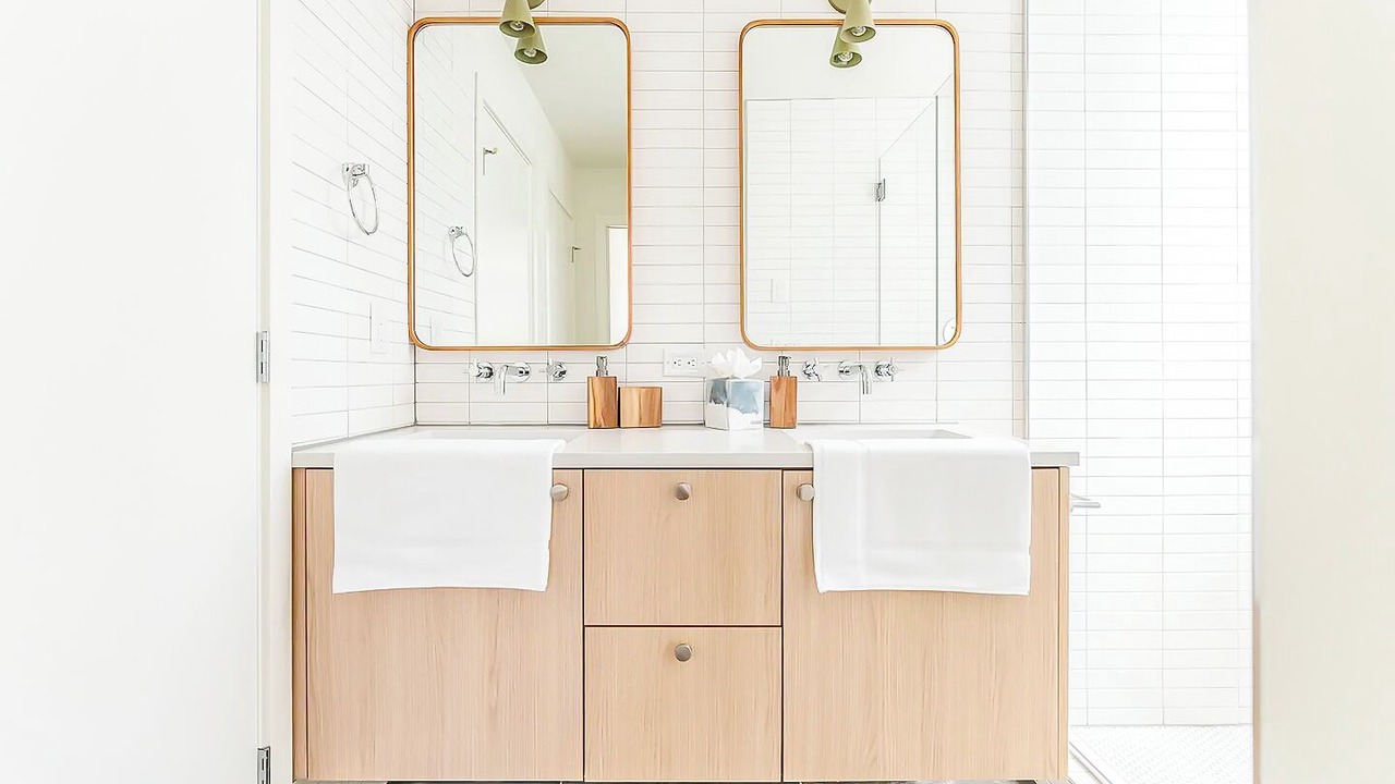 Photo of Bathroom in East Queen Anne