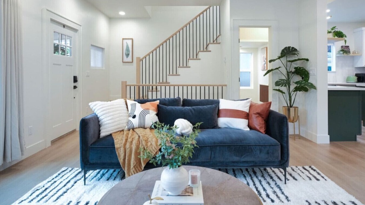 Photo of Livingroom in Miller Park