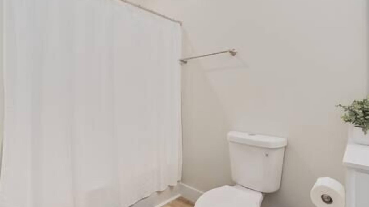 Photo of Bathroom in Wilmington Historic District