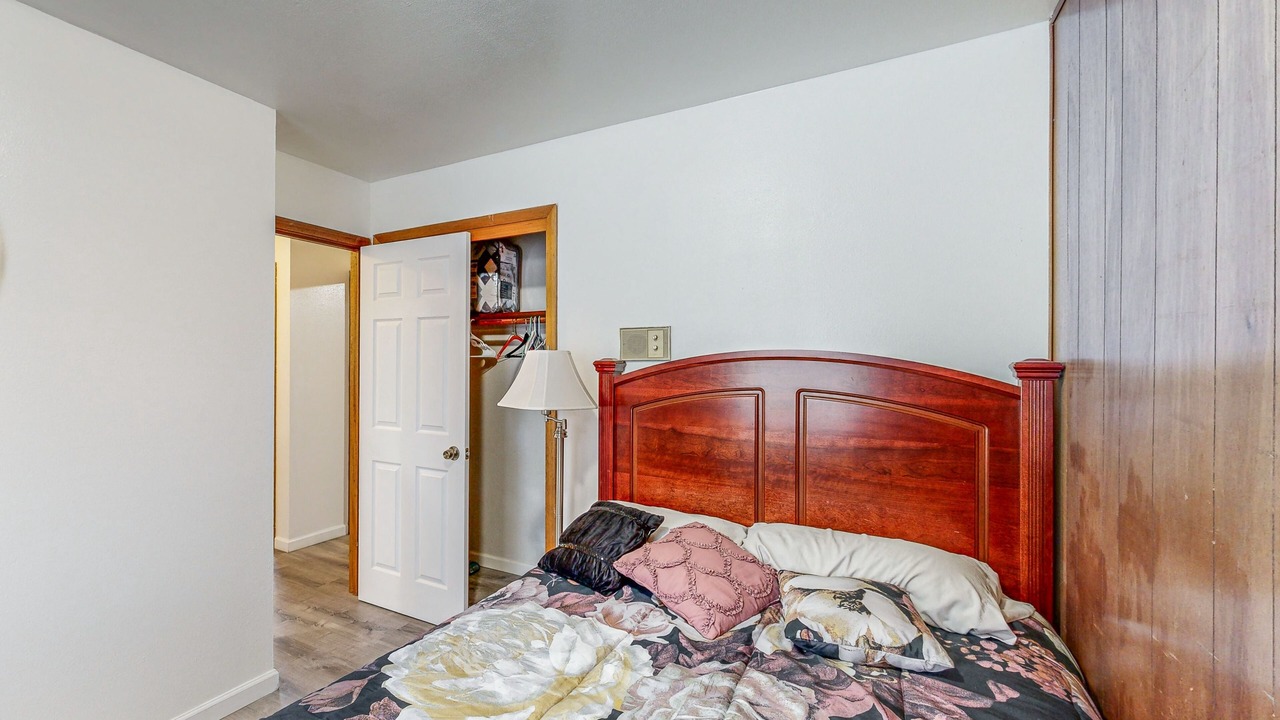 Photo of Bedroom in Russian Jack Park