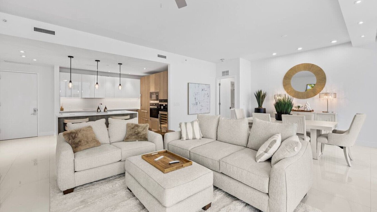 Photo of Livingroom in Singer Island