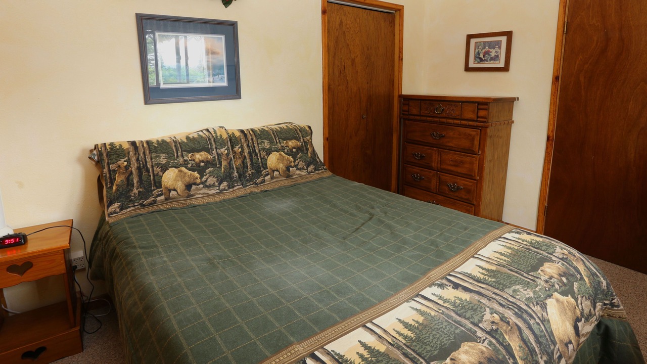 Photo of Bedroom in Anchor Point