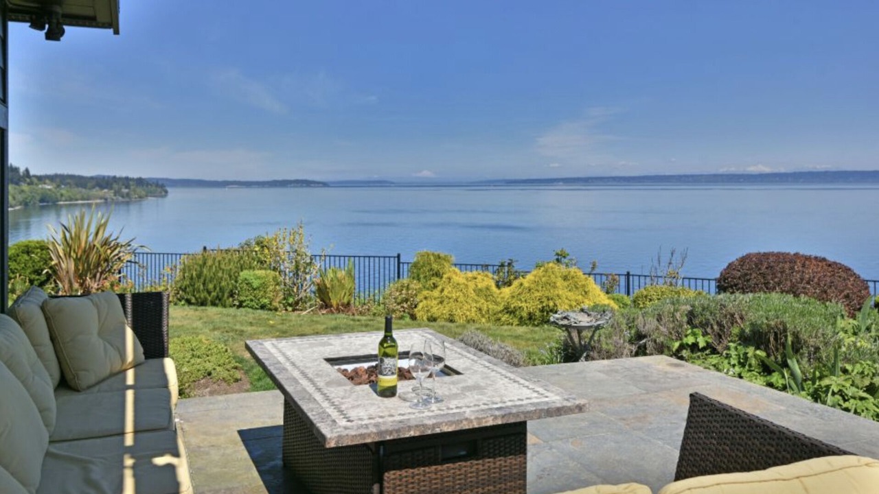 Photo of Patio Balcony in Rollingbay