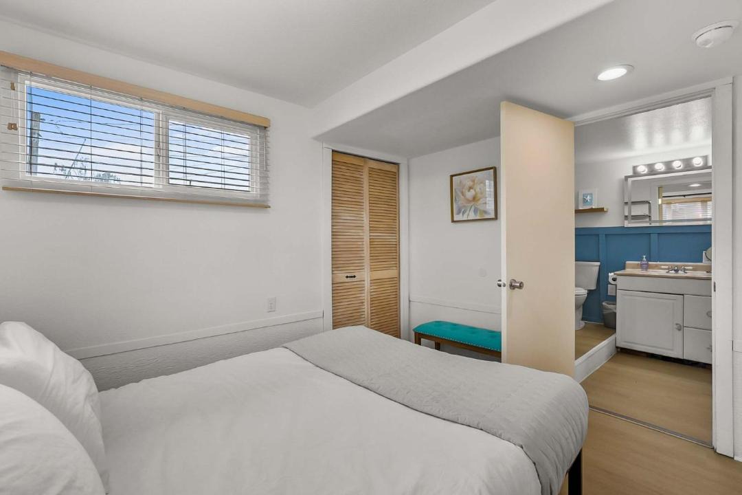 Photo of Bedroom in Birch Bay