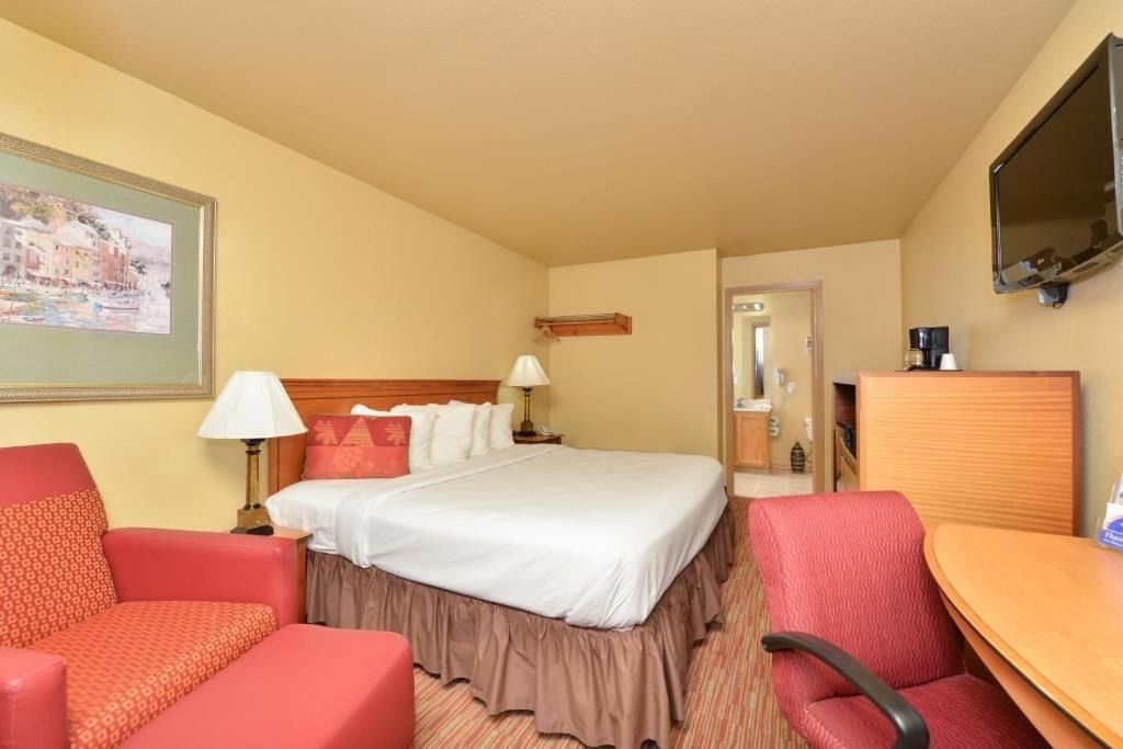 Photo of Bedroom in Fort Lewis