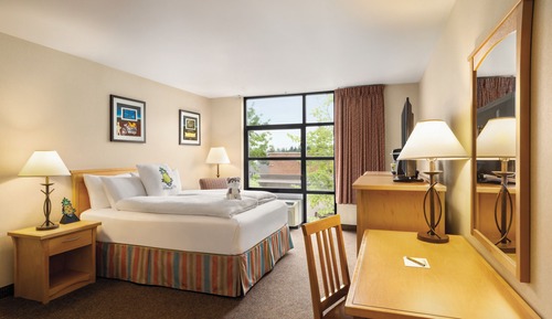 Deluxe Room, 1 Queen Bed
